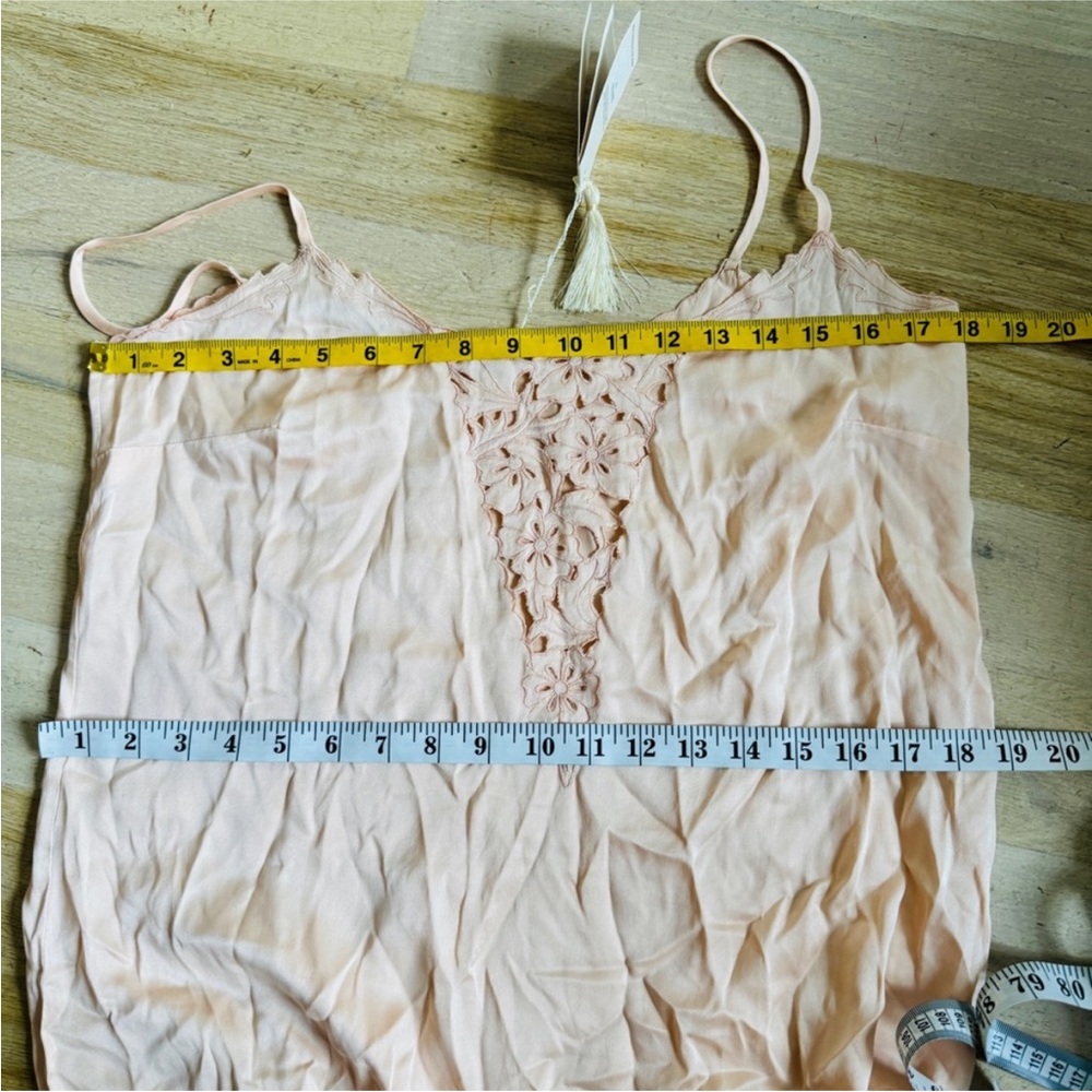 Doen 100% silk Evon dress in pearl pink NWT - Picture 6 of 6